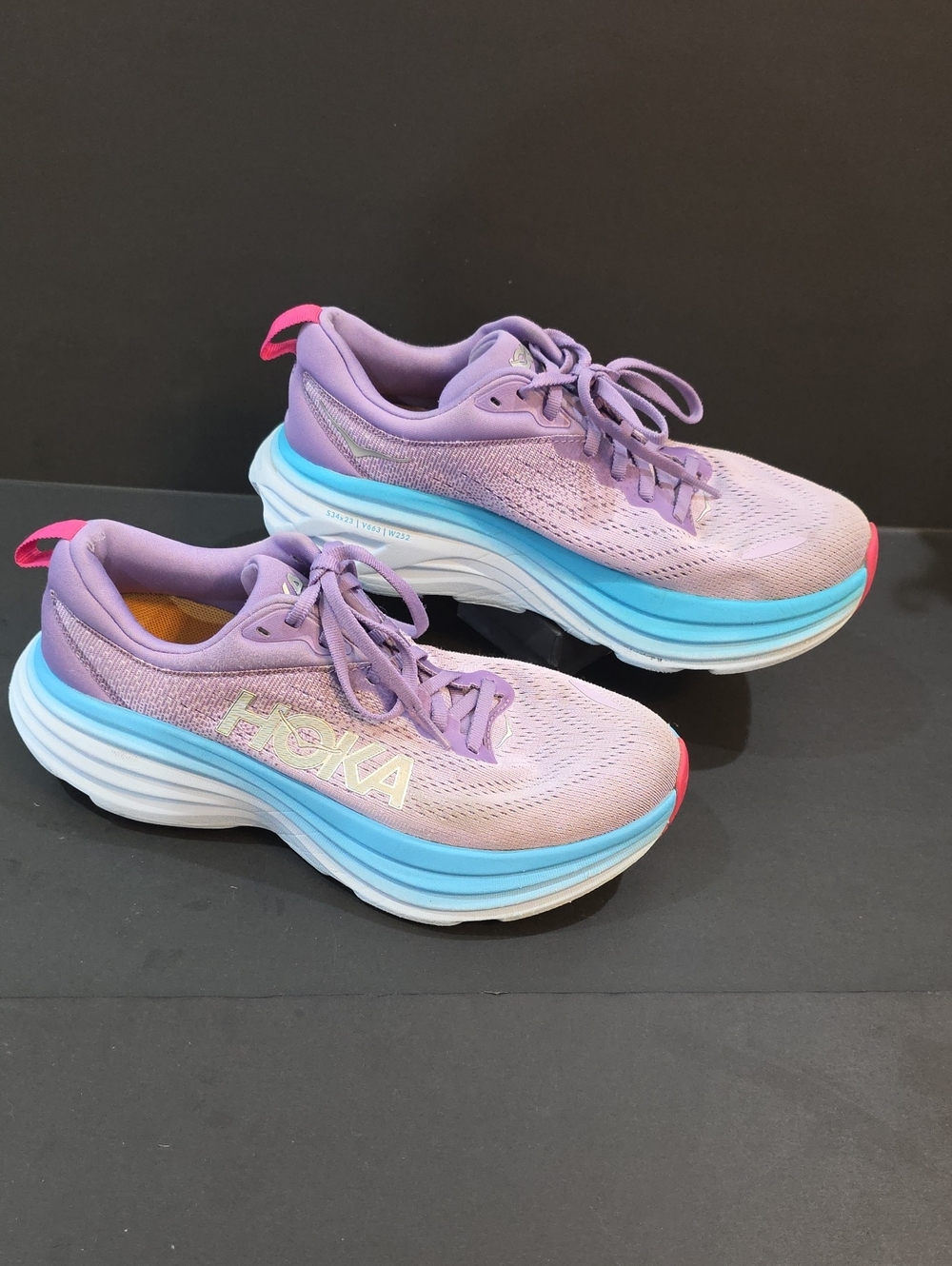 Hoka Bondi 8 Lavender Shoes with Blue Midsoles and Pink Accents Size 7.5